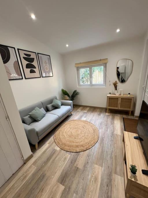 Tres Bel Appartement Neuf Авиньон Екстериор снимка